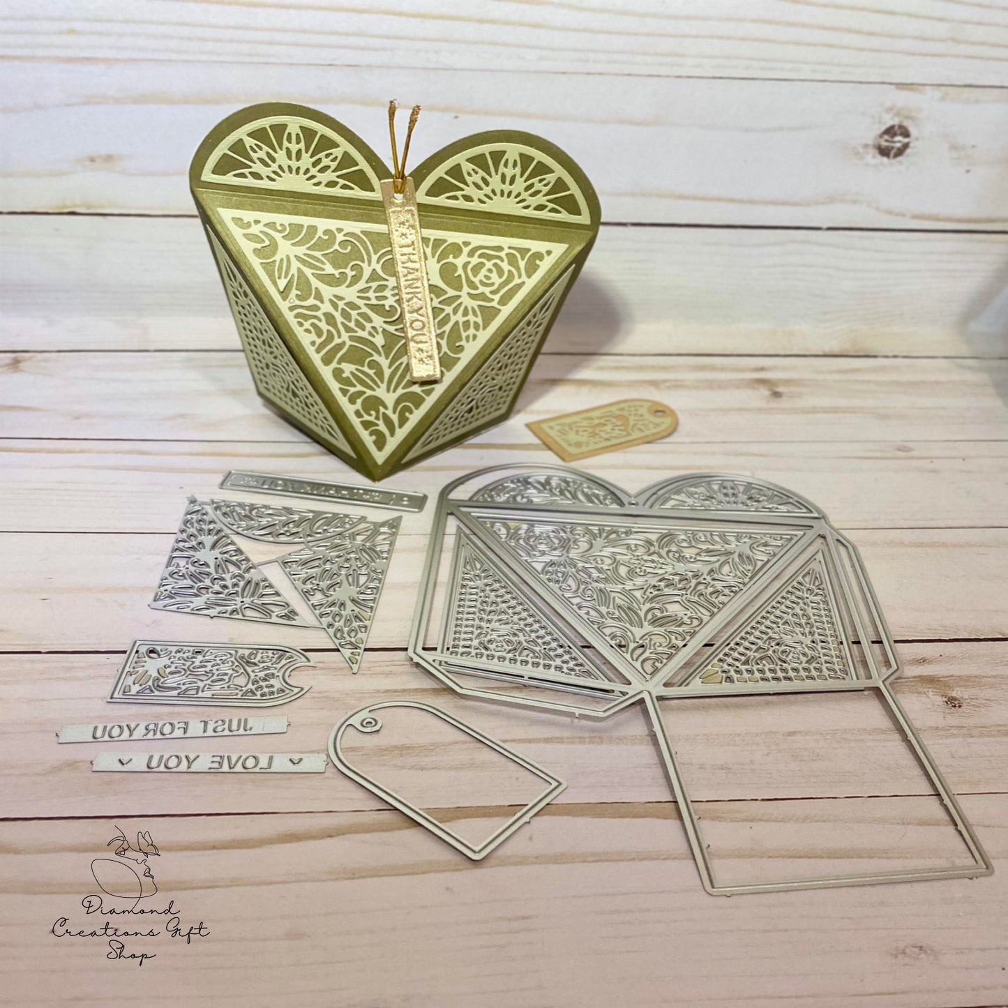 T1825 Caja Corazón Inclinado Con Cordones *** Caja Calada Corazón